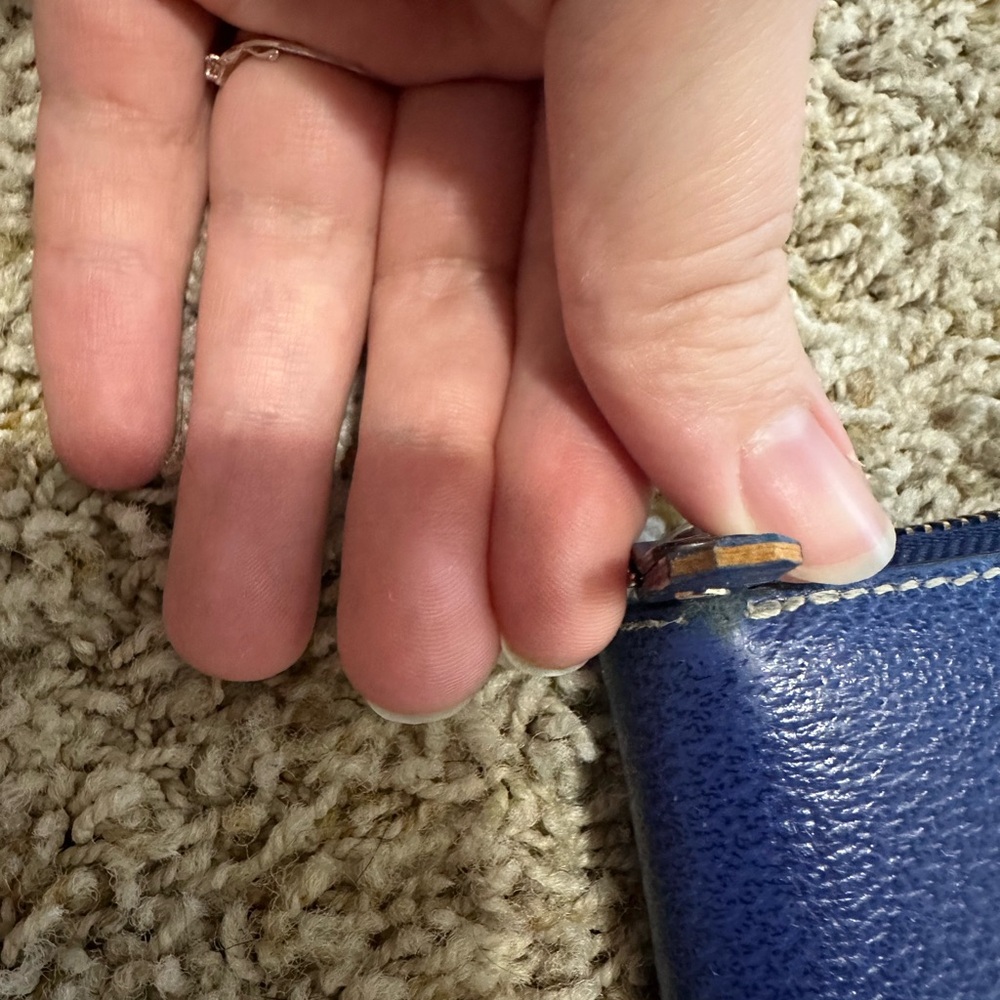 Kate Spade Blue Wallet - Picture 3 of 16